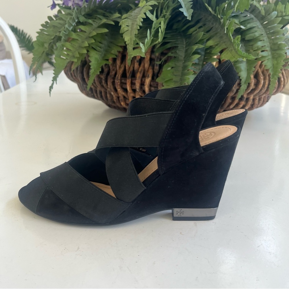 TORY BURCH Wmn 9.5M Debbie Wedge Sandal Shoes Black Suede Elastic Slip On Great!